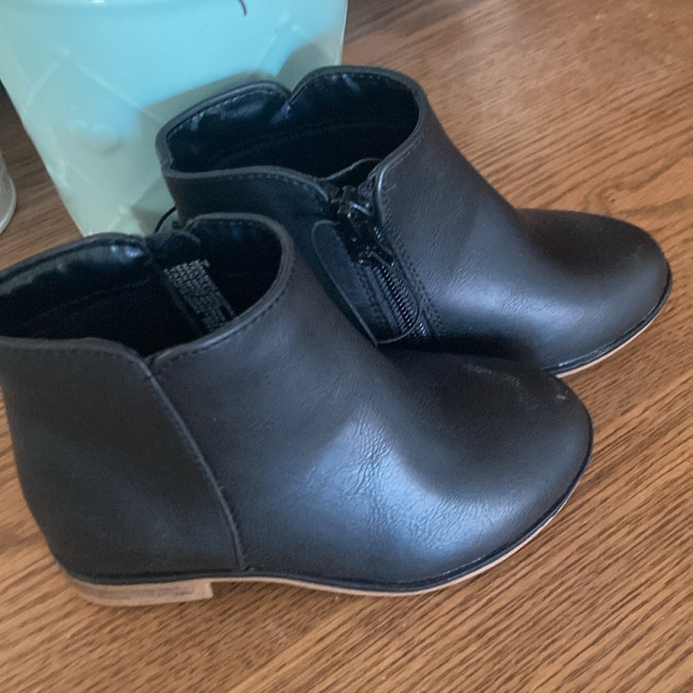 Cat & Jack Kids Black Ankle Boots